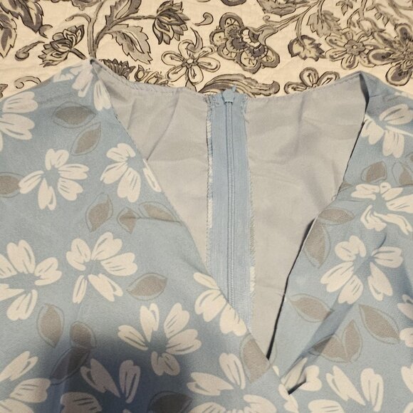 Women's Summer Layered Dress - Picture 3 of 8